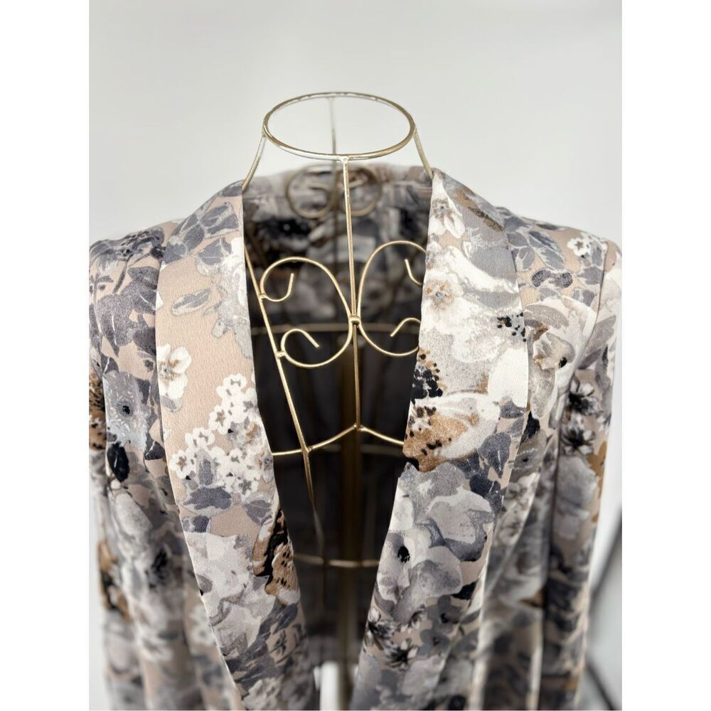 Calvin Klein Floral Print Open Front Blazer Women's Size 14 Gray White Black - Picture 10 of 13